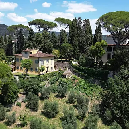 Situato Sulla Prima Collina Con Vista Magnifica شقة *