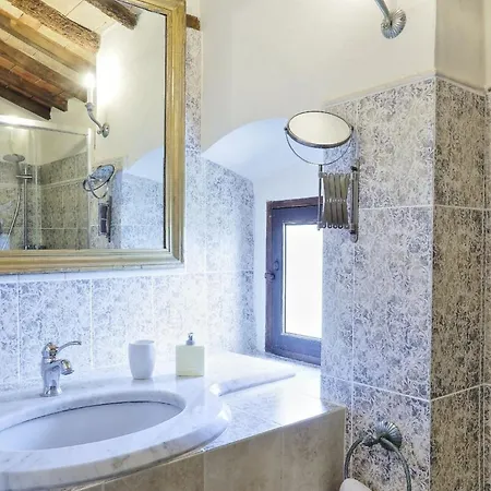 Apartament Situato Sulla Prima Collina Con Vista Magnifica *