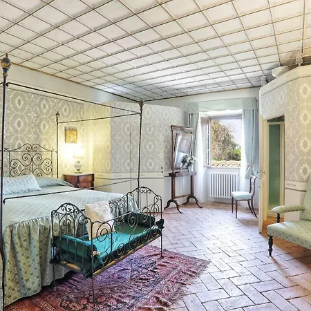 Apartament Situato Sulla Prima Collina Con Vista Magnifica