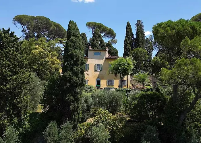 Situato Sulla Prima Collina Con Vista Magnifica Firenze